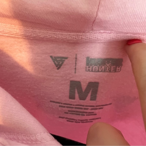 Hypeland HxH Hunter x Hunter Pink Hisoka Spade Hoodie, size Medium - Picture 3 of 9